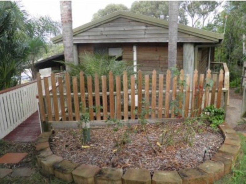 24a Sayre Cr, Boyne Island QLD 4680