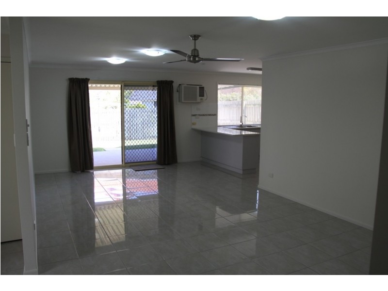 1/61 Langdon St, Tannum Sands QLD 4680