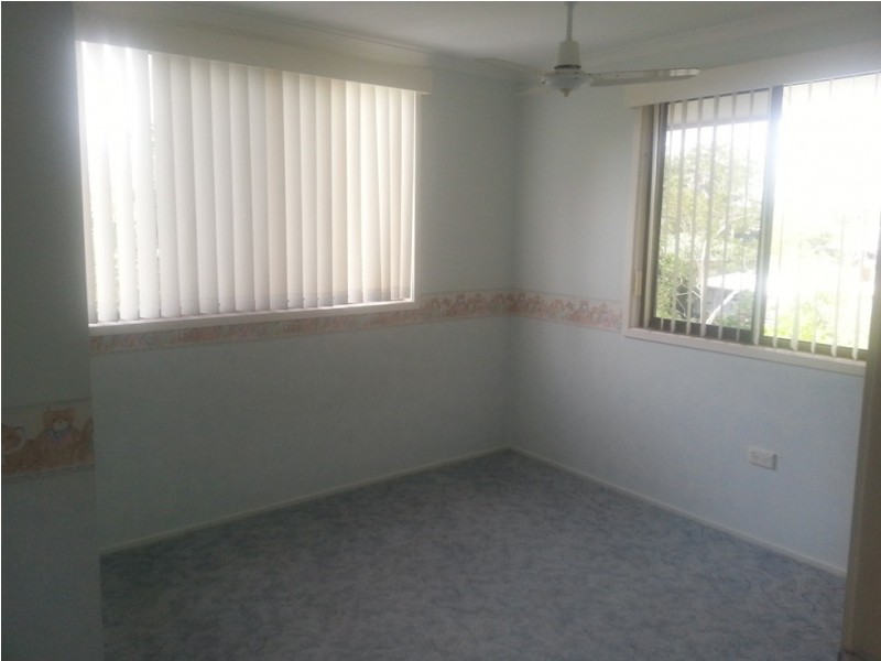 8 Charles cr, Tannum Sands QLD 4680