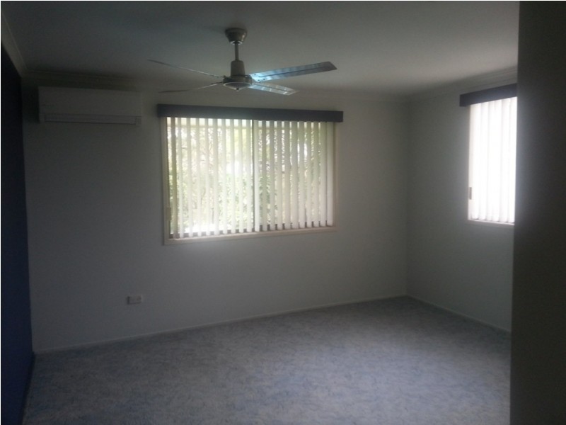 8 Charles cr, Tannum Sands QLD 4680
