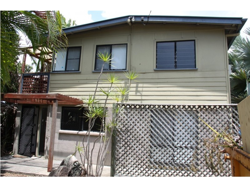 13 Yukana Street, Boyne Island QLD 4680