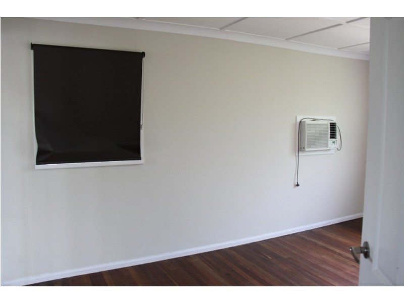 13 Yukana Street, Boyne Island QLD 4680
