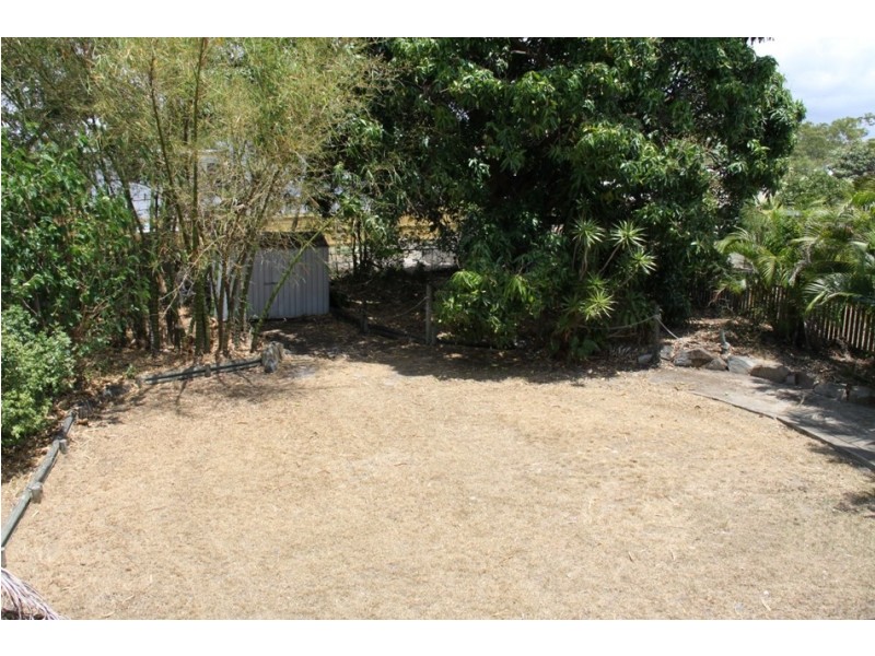 13 Yukana Street, Boyne Island QLD 4680