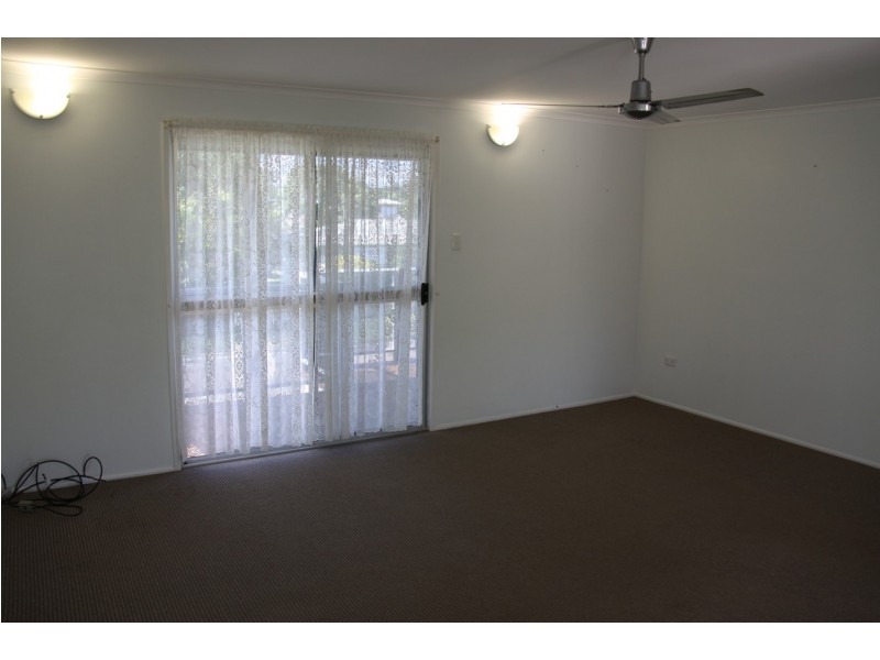 17 Polmaise Street, Boyne Island QLD 4680