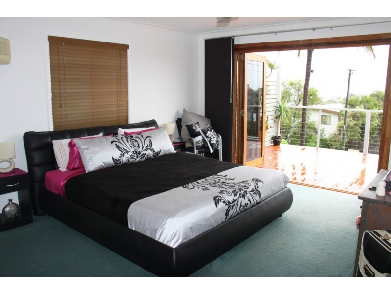 26 Amaroo Street, Boyne Island QLD 4680