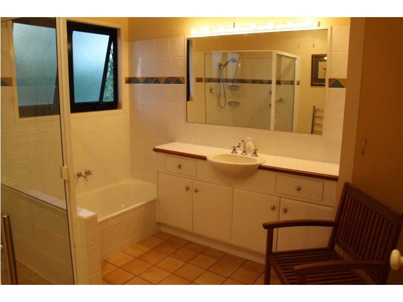 15 Elizabeth Street, Tannum Sands QLD 4680