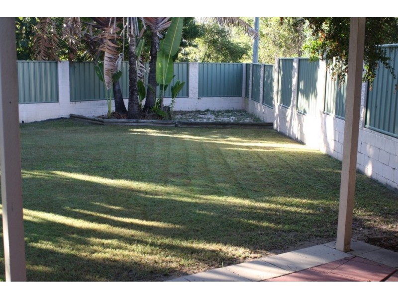 4 Yukana Street, Boyne Island QLD 4680