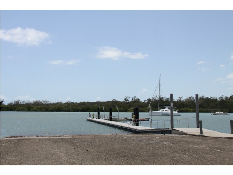 4 Yukana Street, Boyne Island QLD 4680