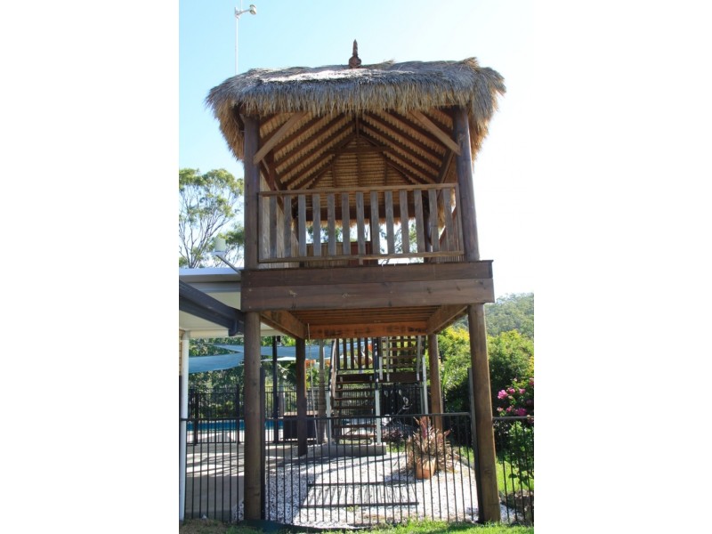 18 Chauvel Court, Boyne Island QLD 4680