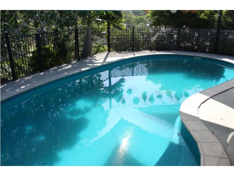 18 Chauvel Court, Boyne Island QLD 4680