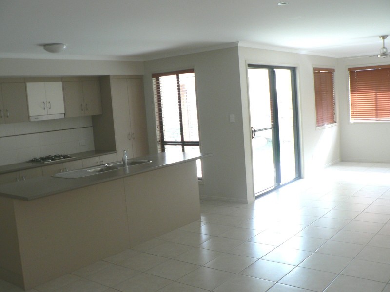 22 Lighthouse Drive, Boyne Island QLD 4680