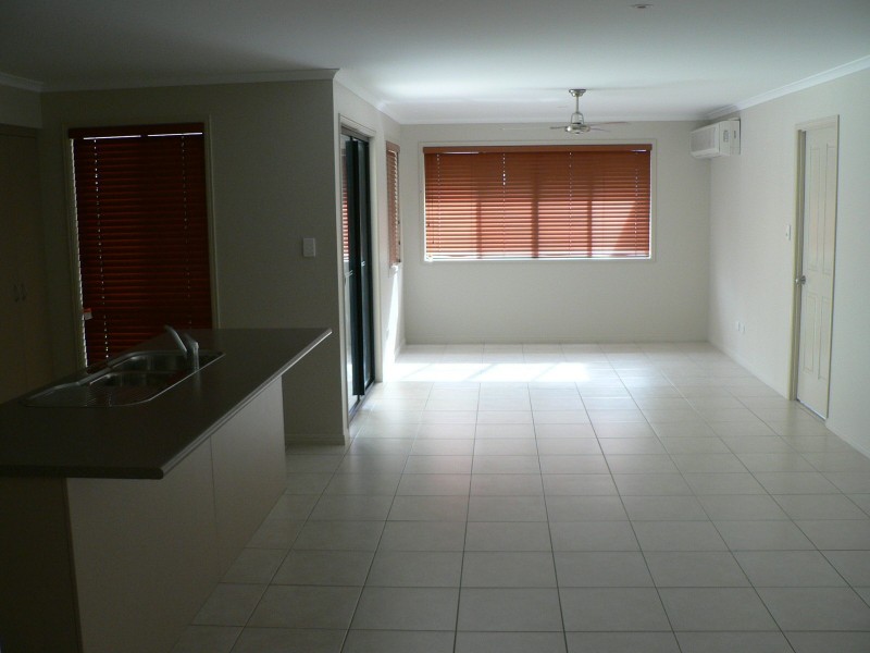 22 Lighthouse Drive, Boyne Island QLD 4680