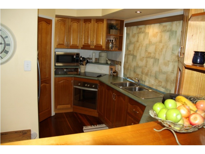 22 Jarrah Drive, Boyne Island QLD 4680