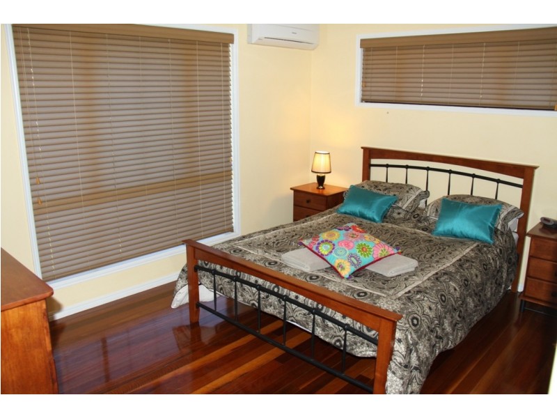 22 Jarrah Drive, Boyne Island QLD 4680