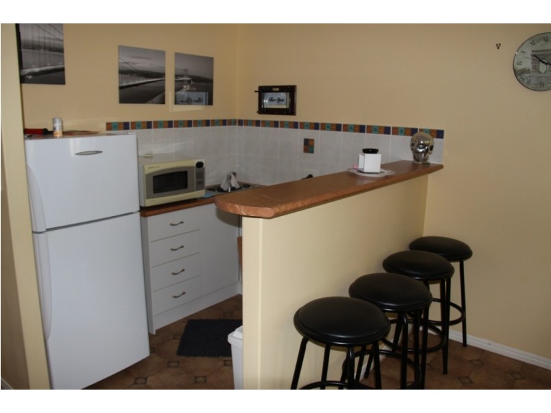 22 Jarrah Drive, Boyne Island QLD 4680