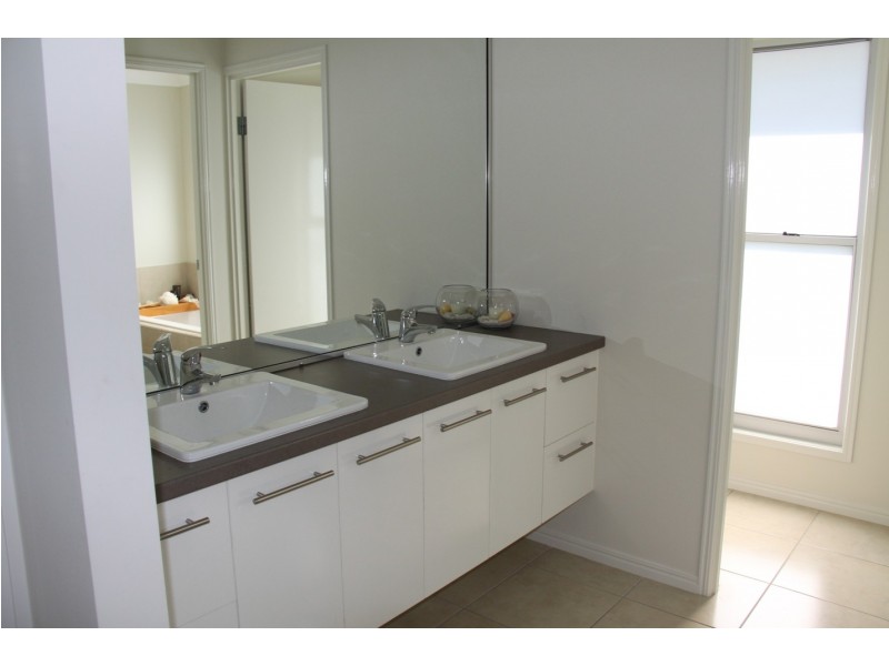 42 Baruby Bvd, Benaraby QLD 4680