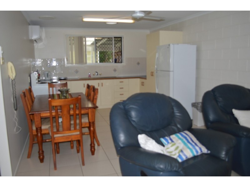 1/11 Madigan st, Tannum Sands QLD 4680