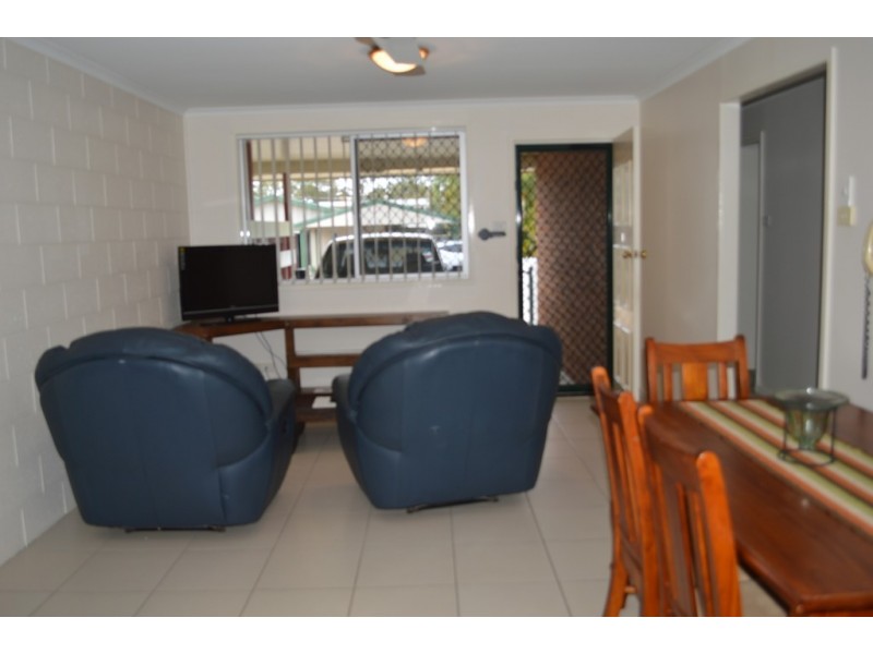 1/11 Madigan st, Tannum Sands QLD 4680