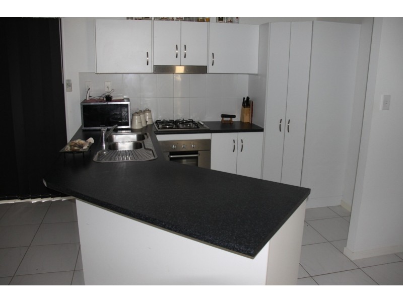 1/18 Bauhinia Street, Boyne Island QLD 4680