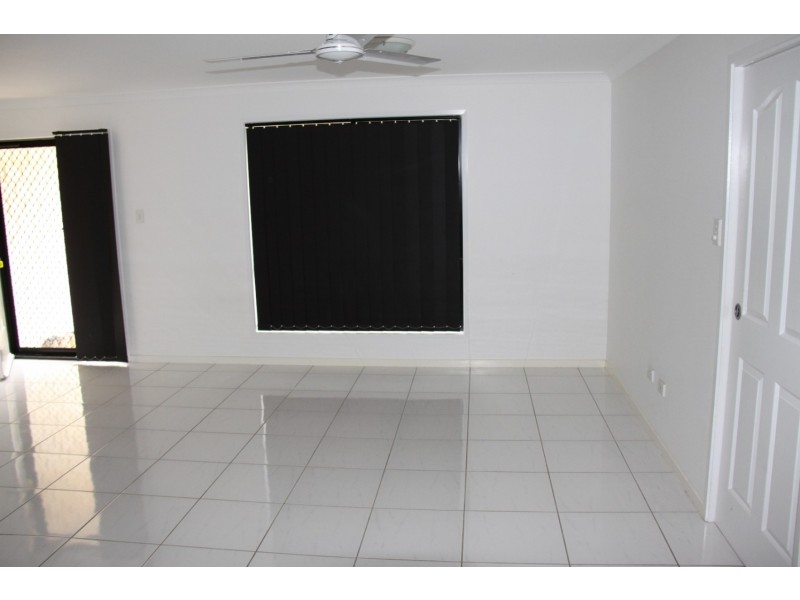 1/18 Bauhinia Street, Boyne Island QLD 4680