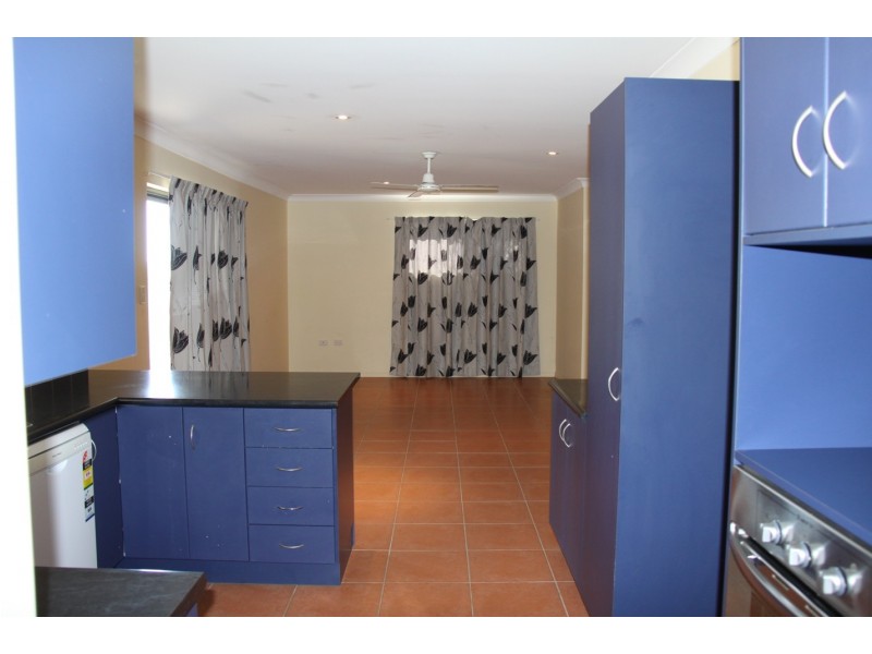 77 Hampton dr, Tannum Sands QLD 4680