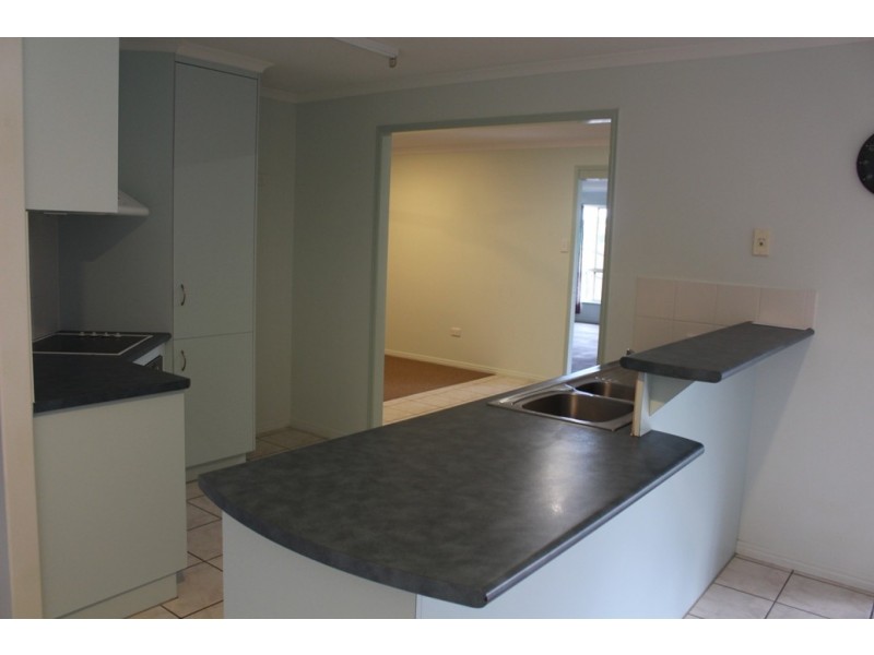 35 Pryde st, Tannum Sands QLD 4680
