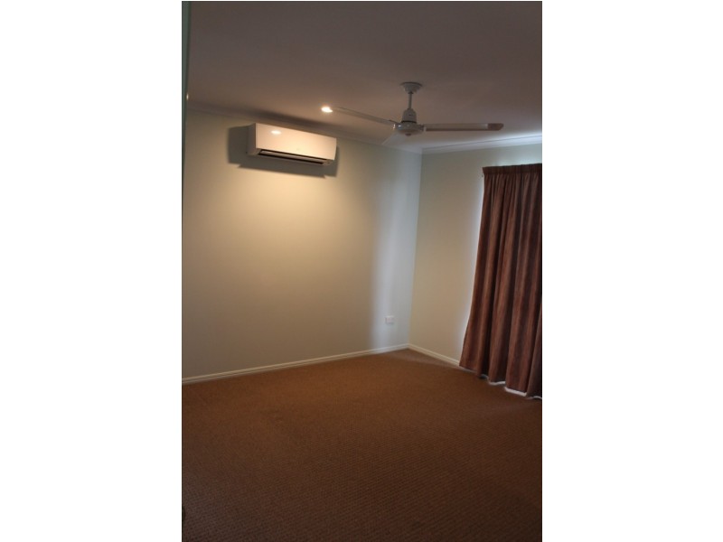 35 Pryde st, Tannum Sands QLD 4680