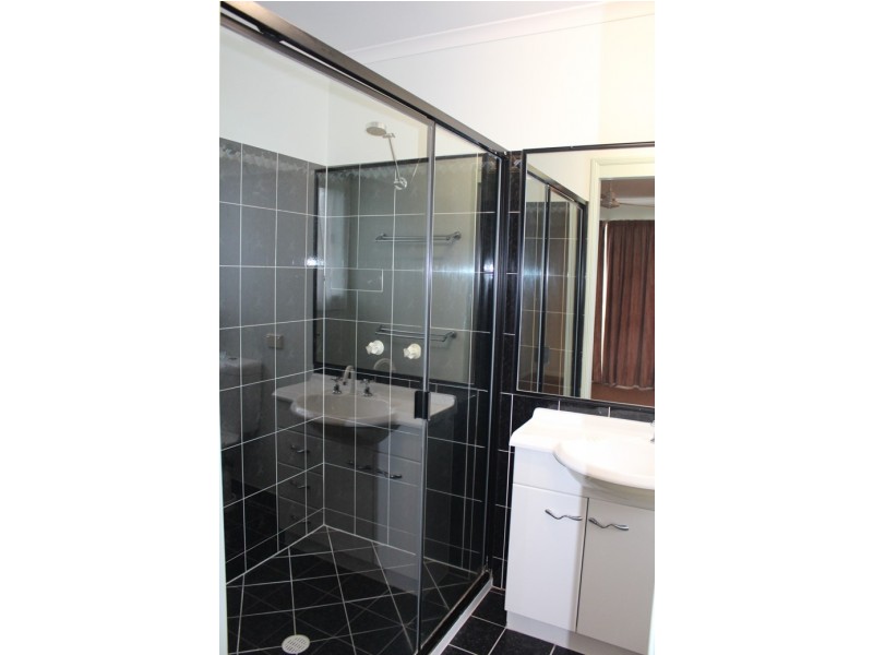 35 Pryde st, Tannum Sands QLD 4680