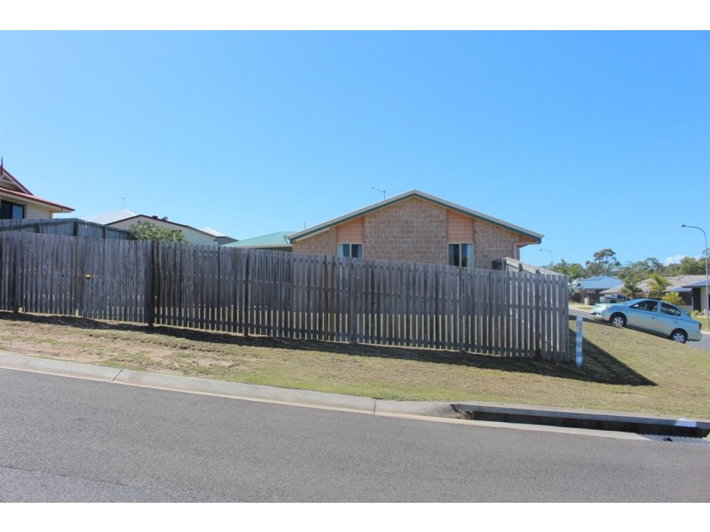 35 Pryde st, Tannum Sands QLD 4680