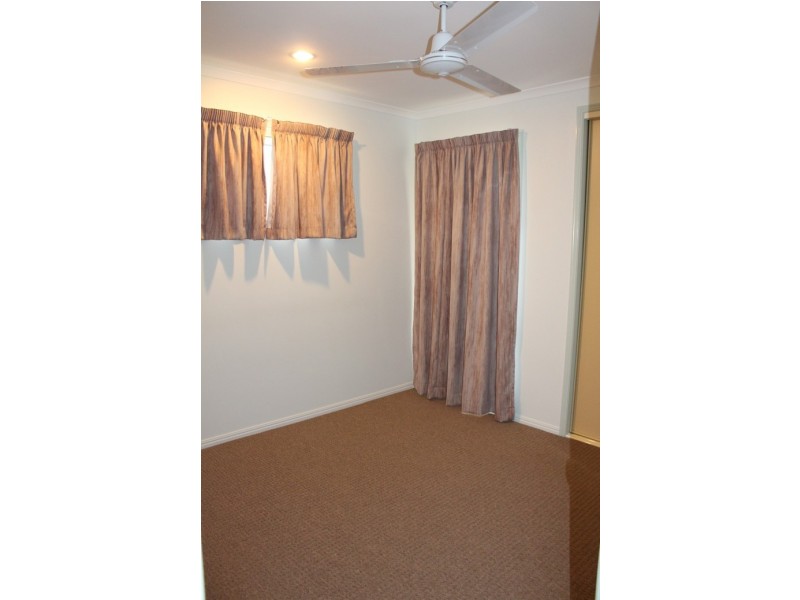 35 Pryde st, Tannum Sands QLD 4680