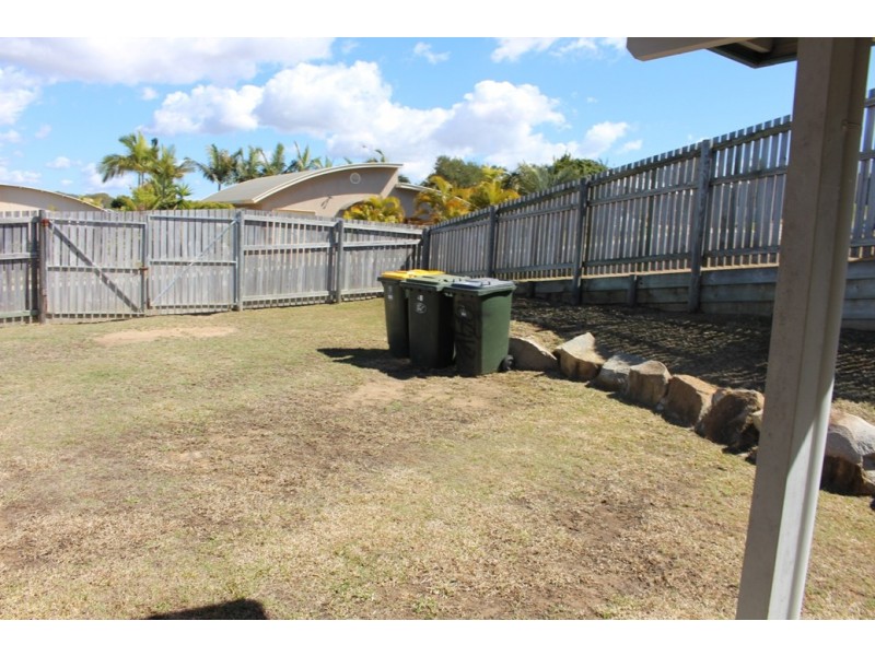 35 Pryde st, Tannum Sands QLD 4680