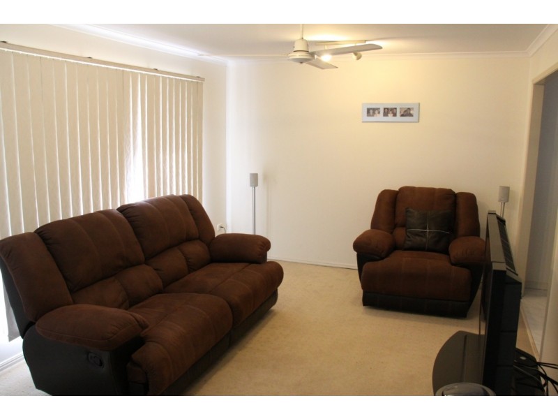 7 Yarran ct, Boyne Island QLD 4680