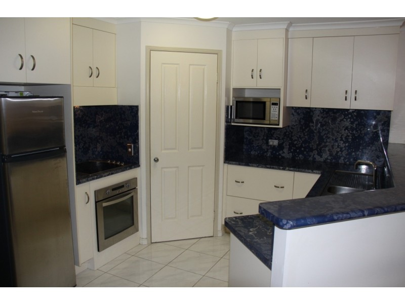 7 Yarran ct, Boyne Island QLD 4680