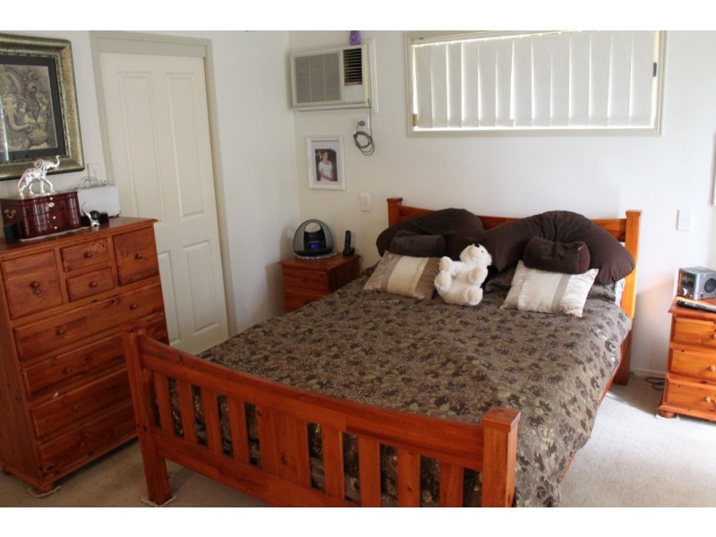 7 Yarran ct, Boyne Island QLD 4680
