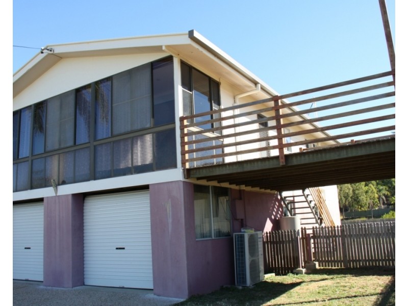 8 Amaroo Street, Boyne Island QLD 4680