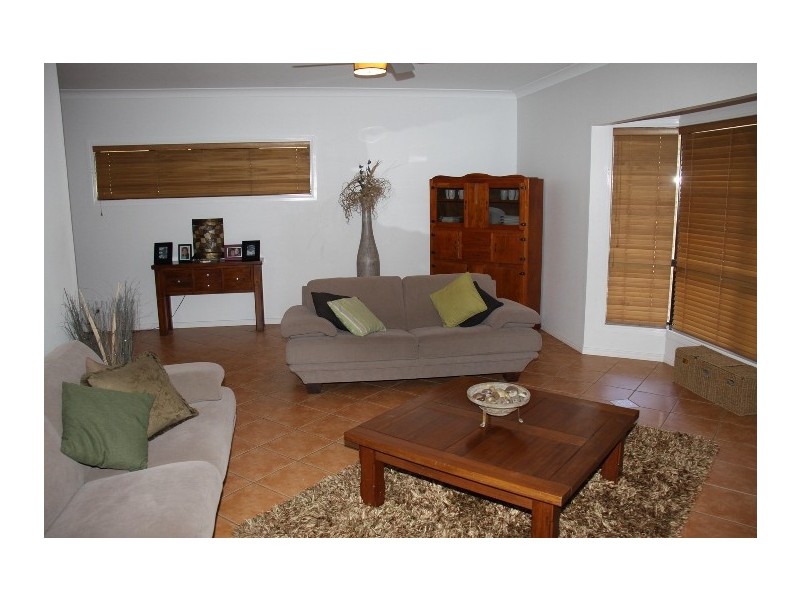 9 Diamond cr, Tannum Sands QLD 4680