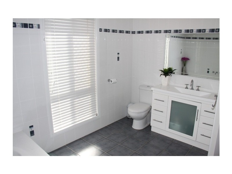 9 Diamond cr, Tannum Sands QLD 4680