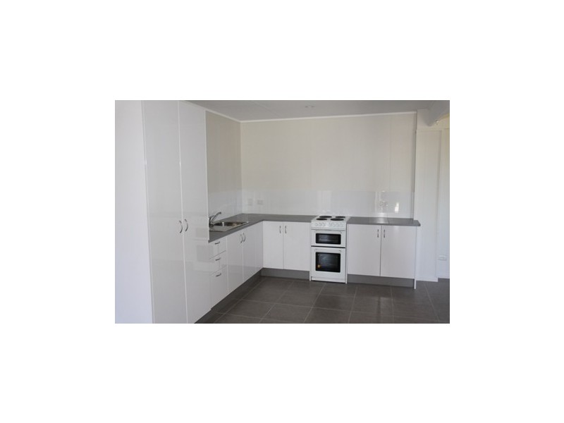 10 Booth Ave, Tannum Sands QLD 4680