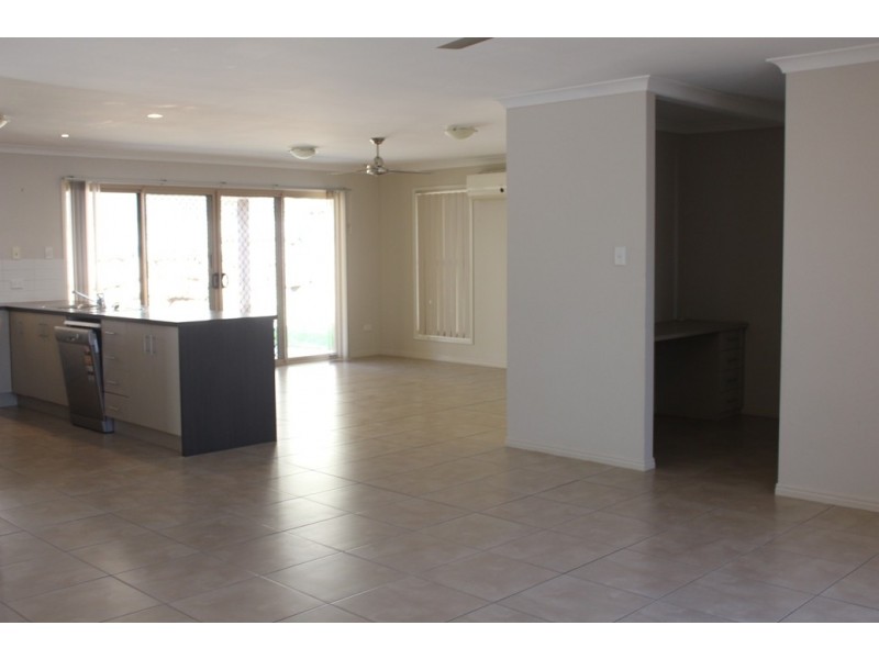 23 Bauhinia Street, Boyne Island QLD 4680