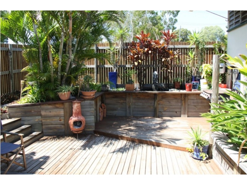 4 Coral Street, Tannum Sands QLD 4680