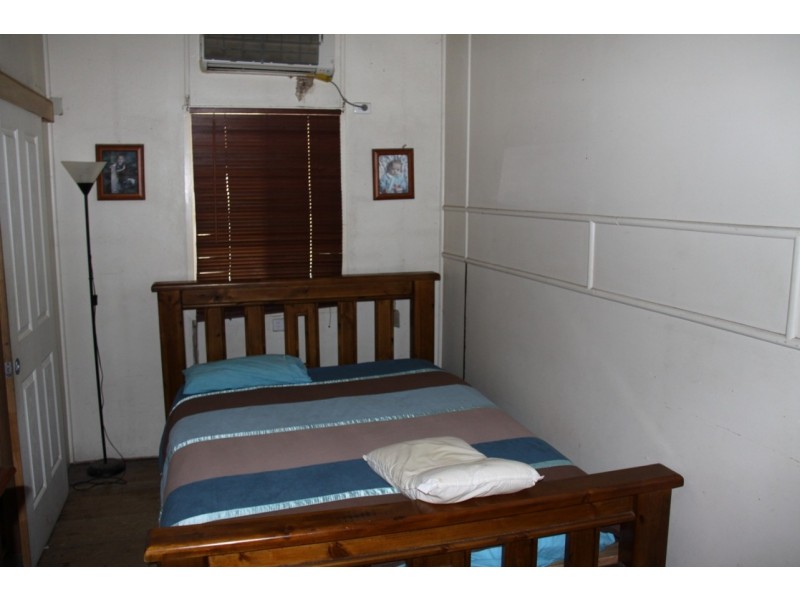 4 Coral Street, Tannum Sands QLD 4680