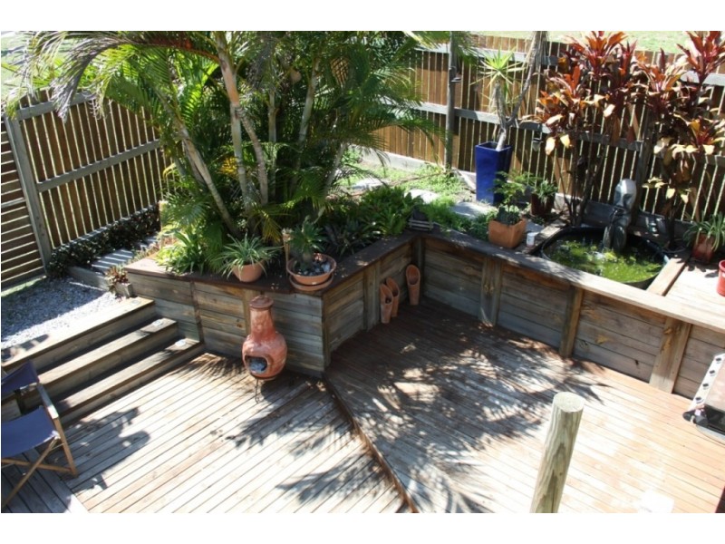 4 Coral Street, Tannum Sands QLD 4680