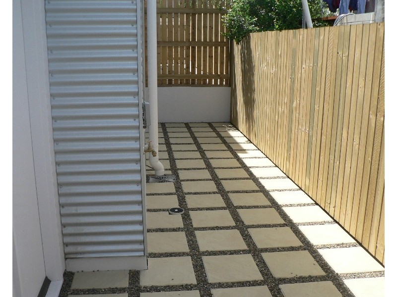 2/6 Beach Avenue, Tannum Sands QLD 4680