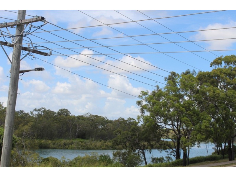 37 Tarcoola Drive, Boyne Island QLD 4680