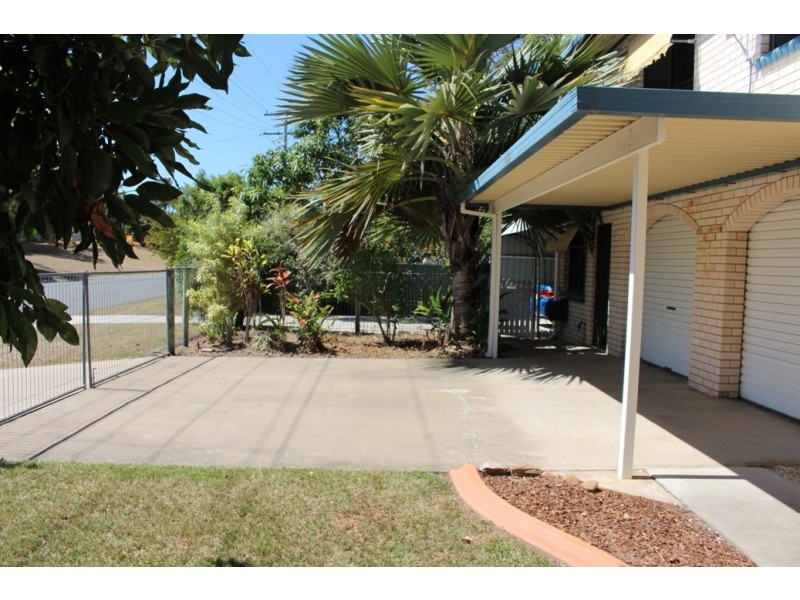 37 Tarcoola Drive, Boyne Island QLD 4680