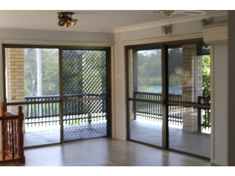 37 Tarcoola Drive, Boyne Island QLD 4680