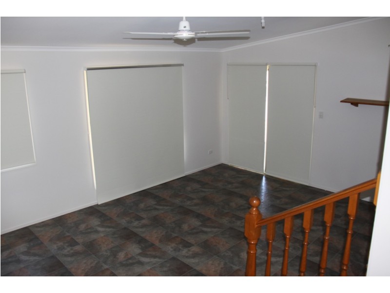 6 Hayes Avenue, Boyne Island QLD 4680