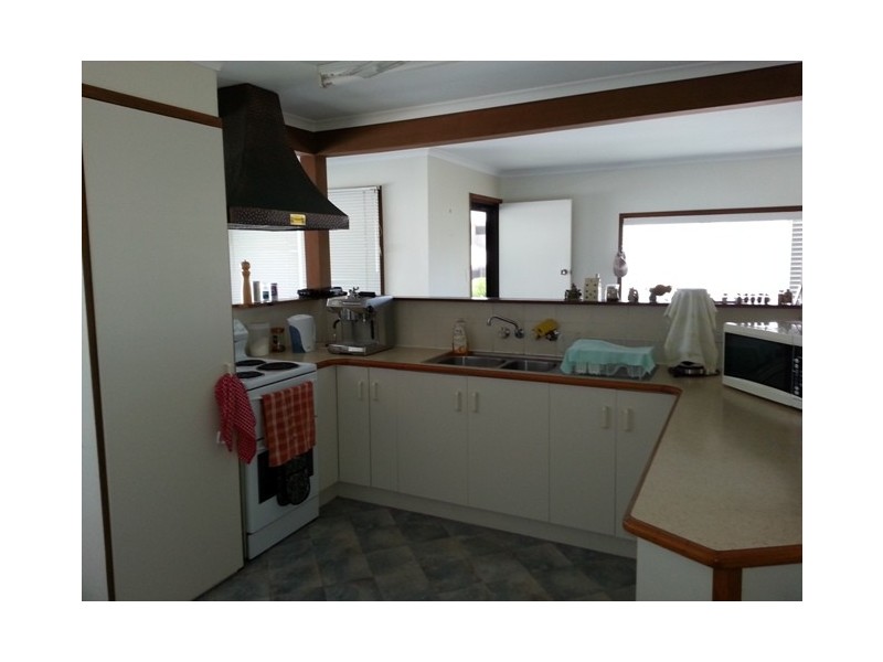 41 Island Esplande, Boyne Island QLD 4680