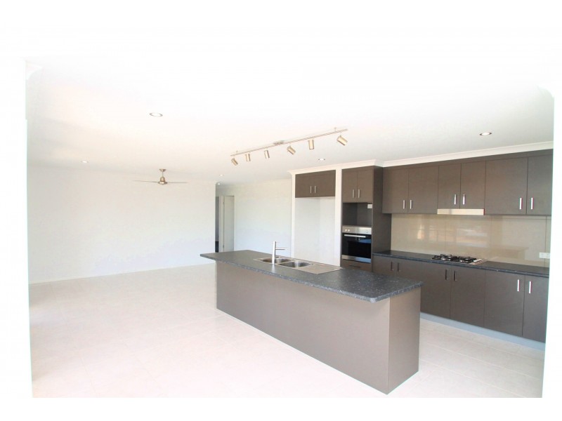 17 Stockman Drive, Benaraby QLD 4680