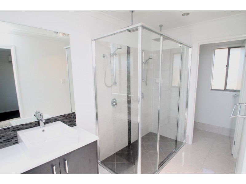 17 Stockman Drive, Benaraby QLD 4680